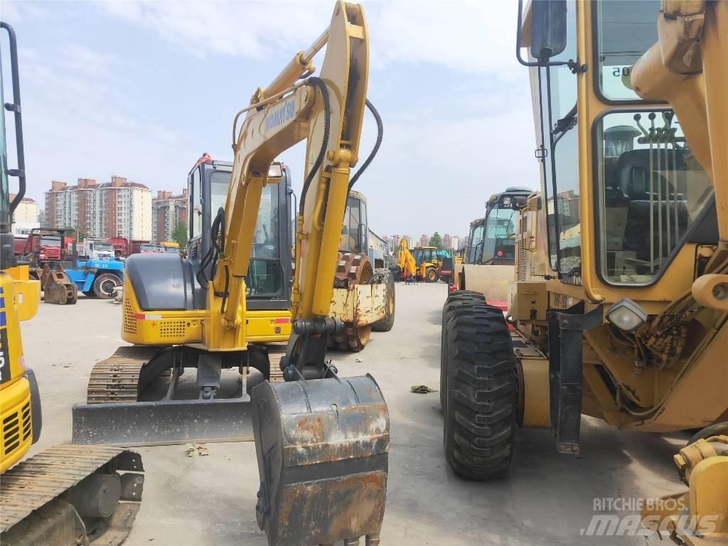 Komatsu PC56-7 Beltegraver