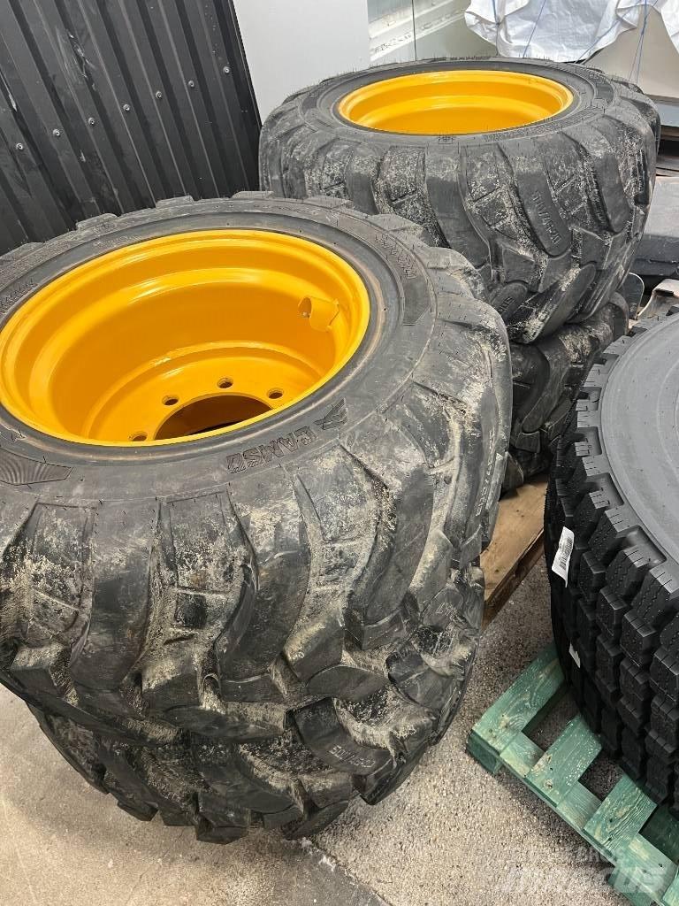  Twinhjul 500/45-20 Dekk, hjul og felger
