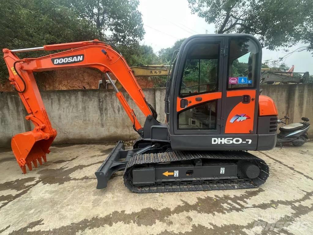 Doosan DH 60-7 Minigravere <7t
