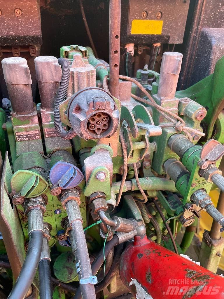 John Deere 6630STD Traktorer