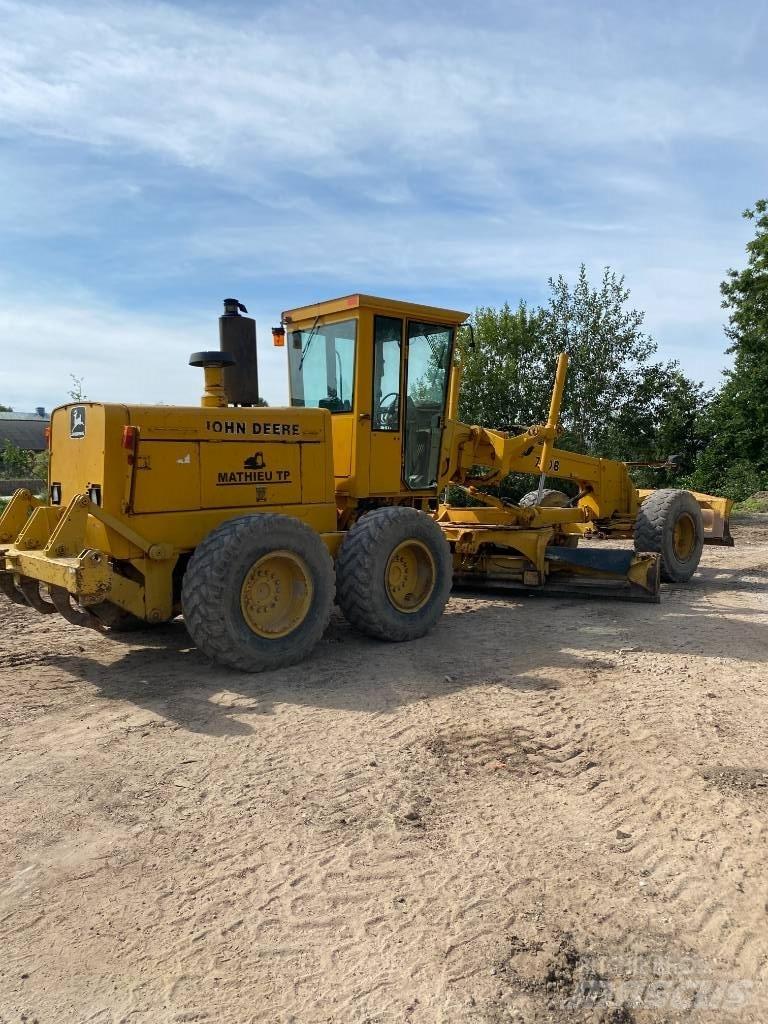 John Deere 770b Veihøvler