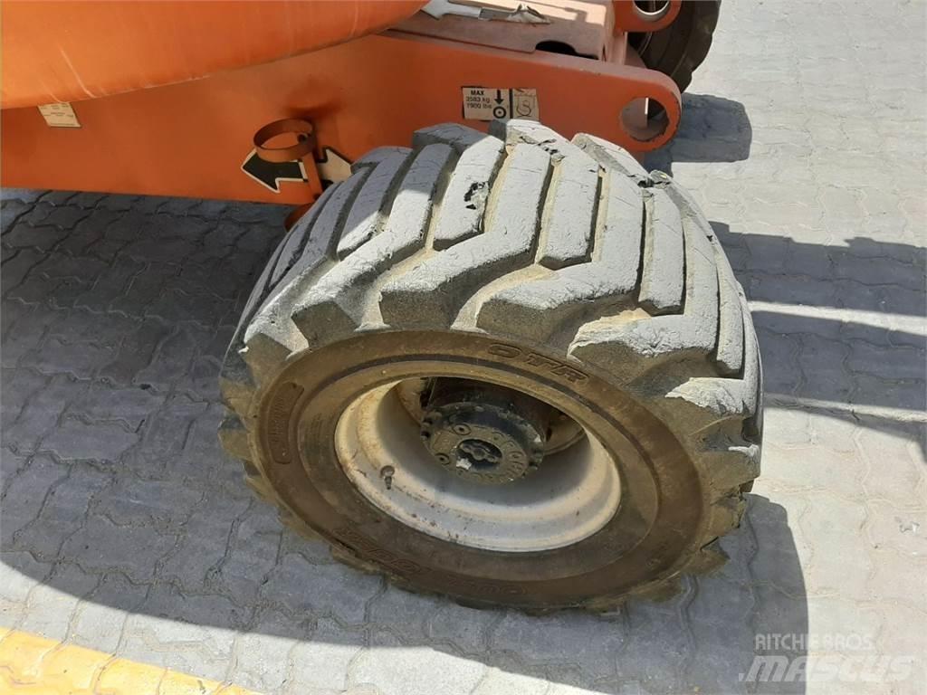 JLG 450AJ Leddede bomlifter
