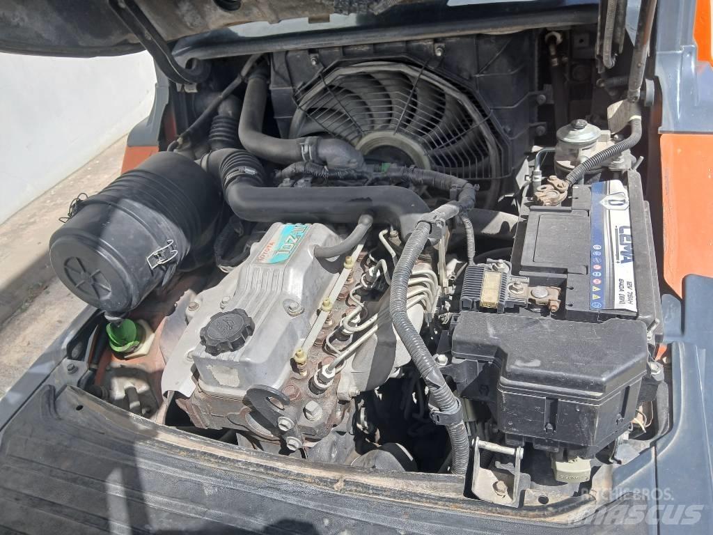 Toyota 02-8FDF25 Diesel Trucker
