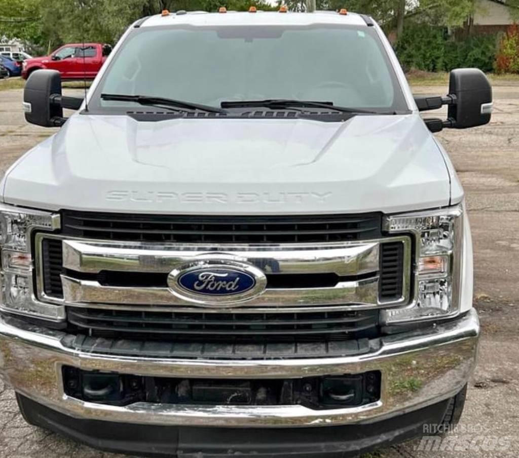 Ford F 350 XLT Andre lastebiler