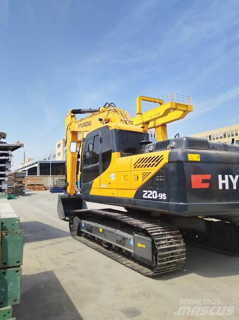 Hyundai R220LC-9S Beltegraver
