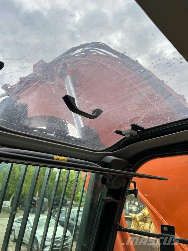 Hitachi ZX300LC-5 Beltegraver