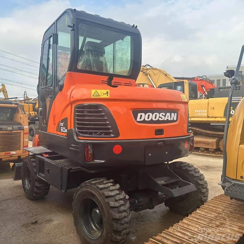 Doosan DX60W Hjulgravere