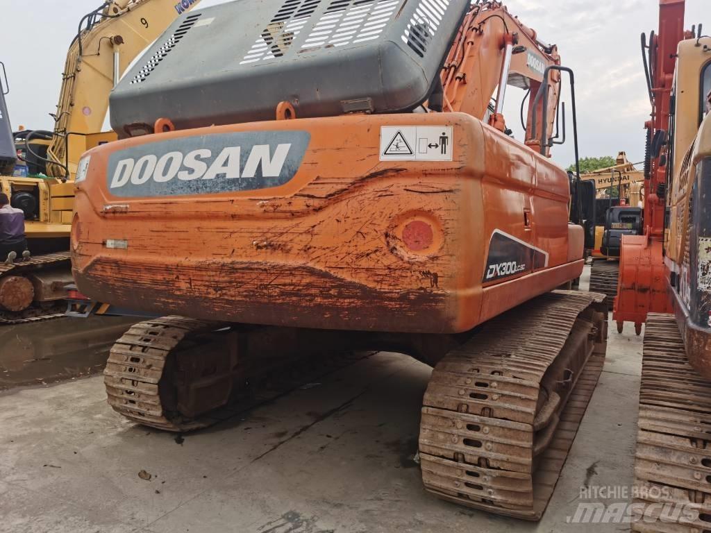 Doosan DX 300 LC Beltegraver