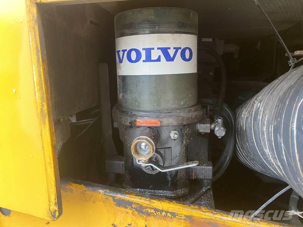 Volvo ABG 6820 Asfaltutleggere