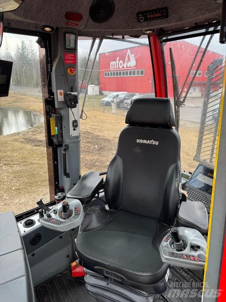 Komatsu 855 Lassbærere