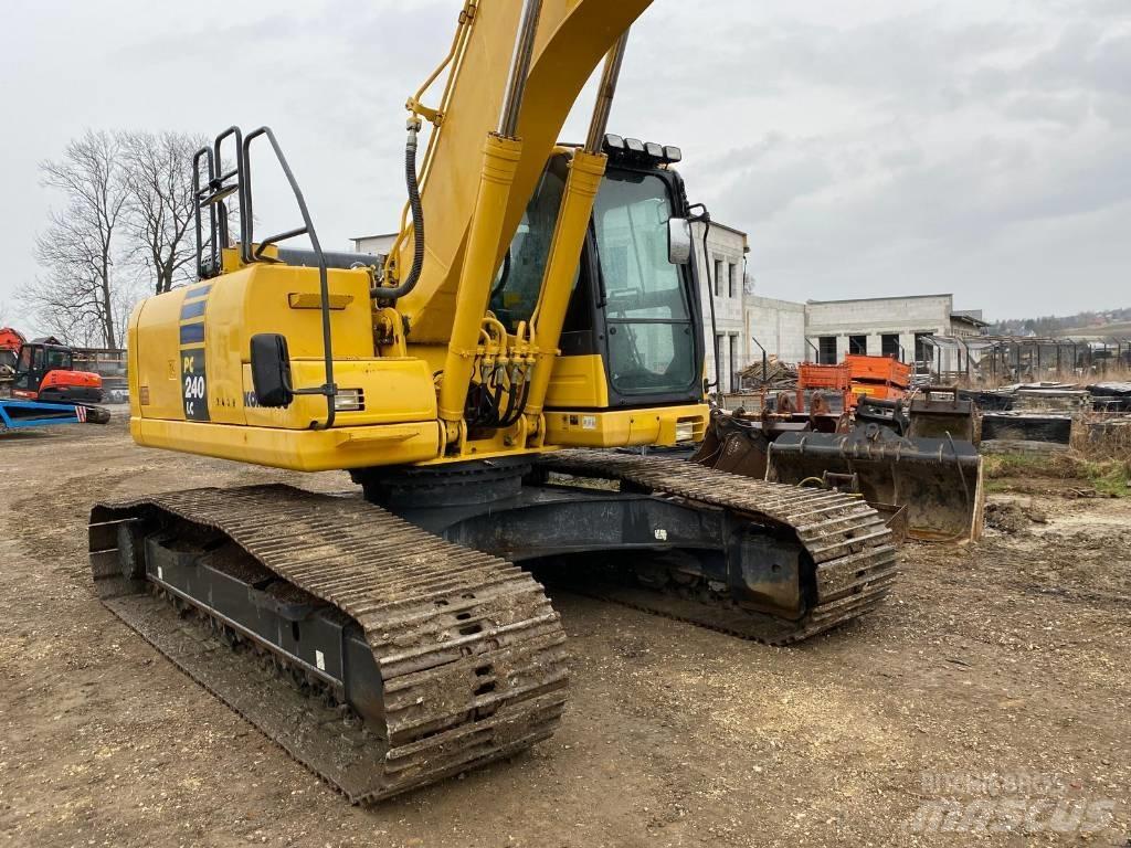 Komatsu PC240LC-10 Gravemaskiner med lang bom
