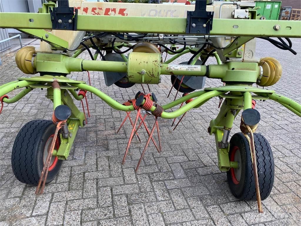 CLAAS volto 1050T Raker og høyvendere