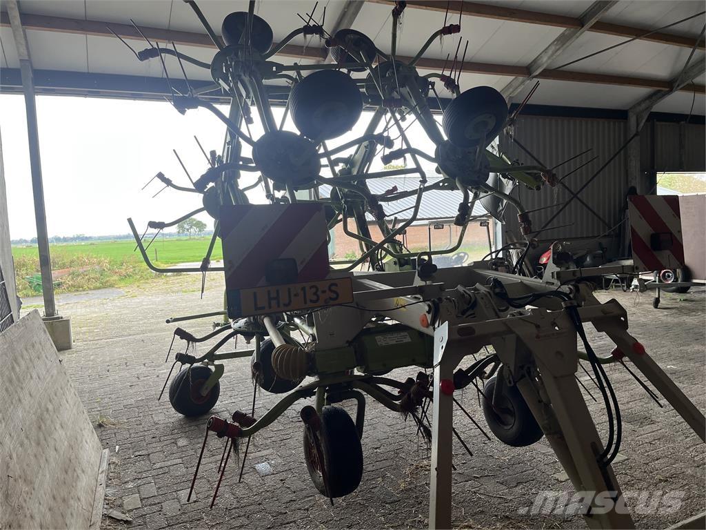 CLAAS volto 1320T Raker og høyvendere