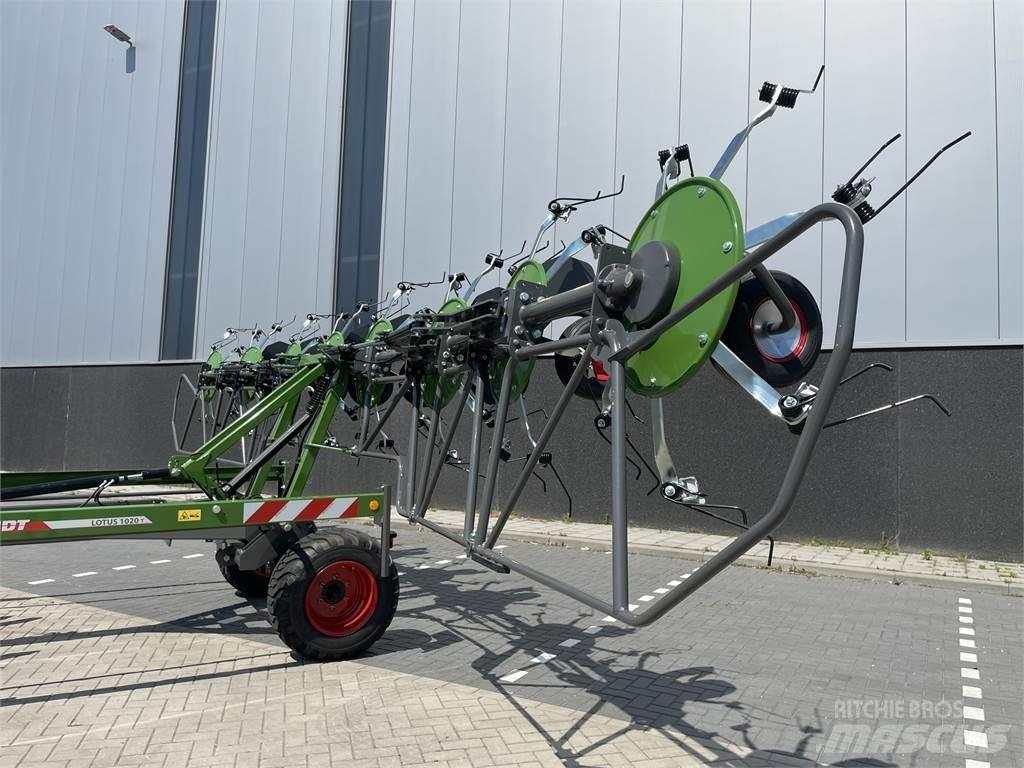 Fendt Lotus 1020 Raker og høyvendere