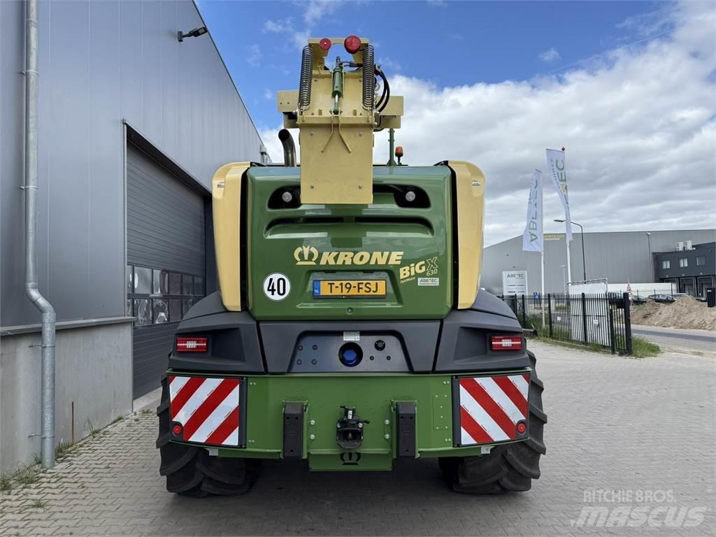 Krone BigX 630 Rundballerivere, -kuttere og -utpakkere