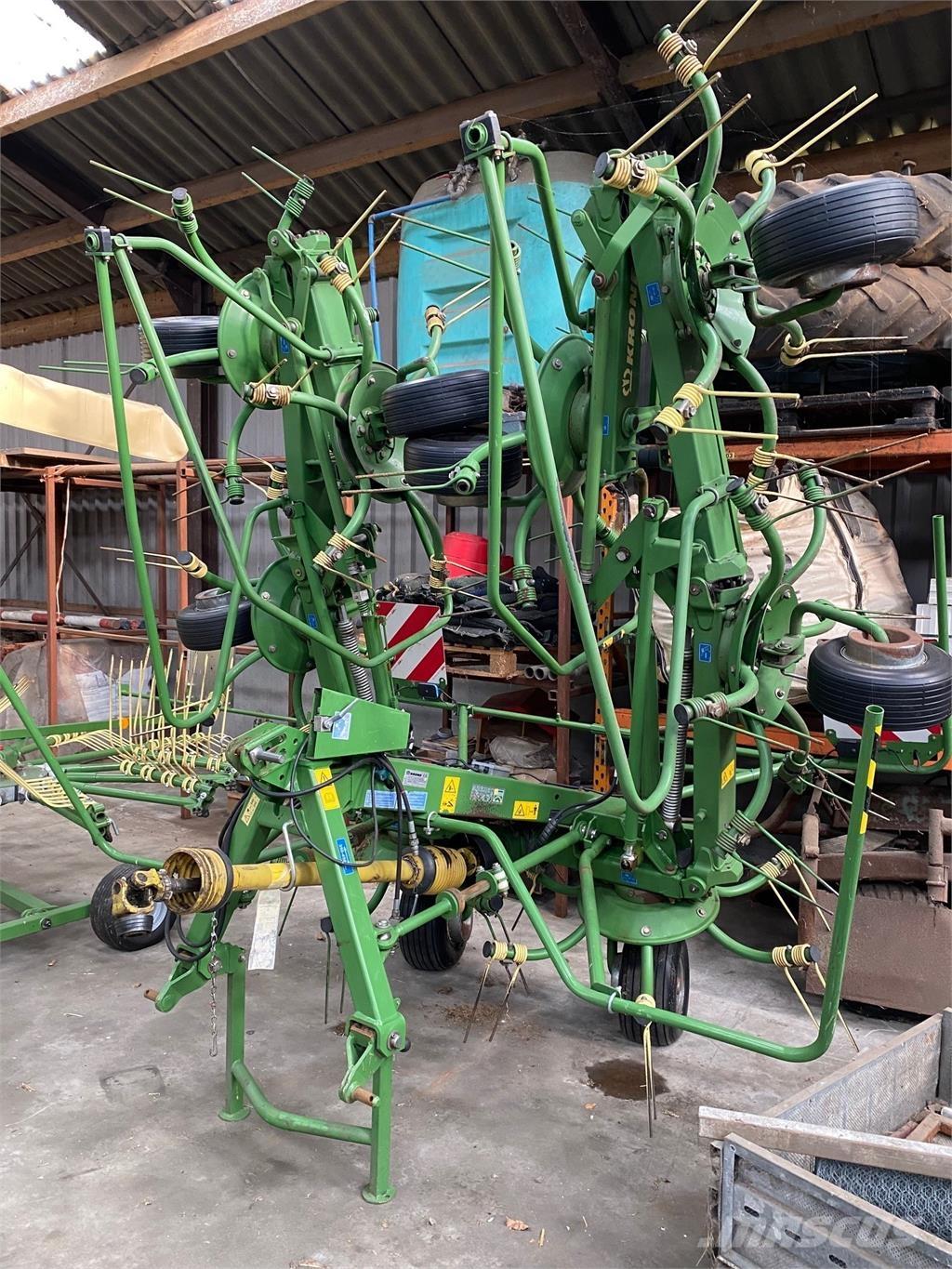 Krone KW 8.82 Raker og høyvendere