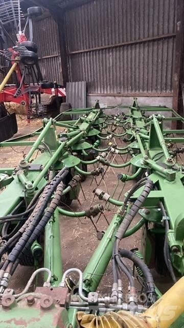 Krone KWT 15.02/14 Raker og høyvendere