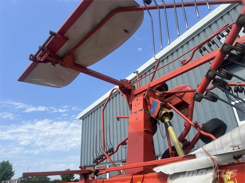 Kuhn 7302 DL Raker og høyvendere