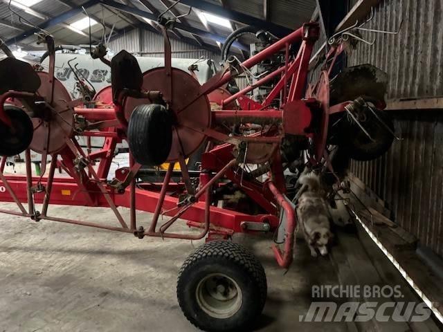 Lely Lotus 1020 Raker og høyvendere