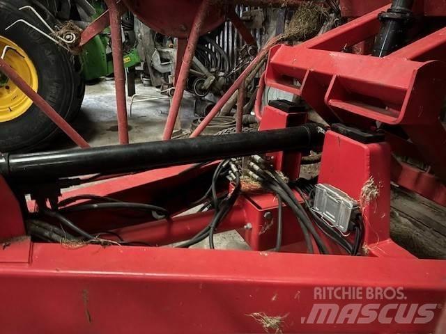 Lely Lotus 1020 Raker og høyvendere