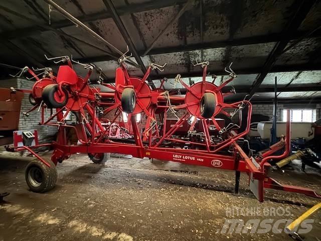 Lely Lotus 1020 Raker og høyvendere