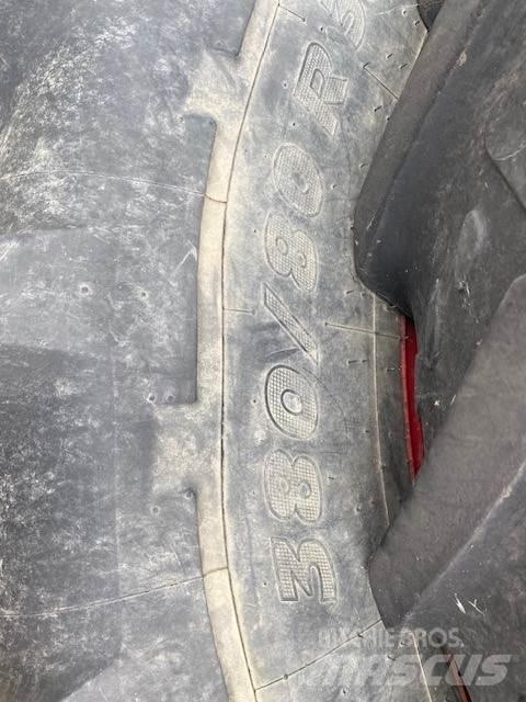 Michelin 380/80R38 Dekk, hjul og felger