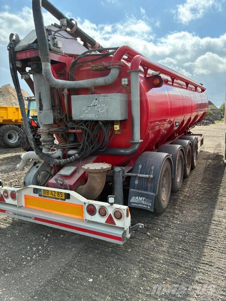 AMT AP gylletrailer Tanksemi