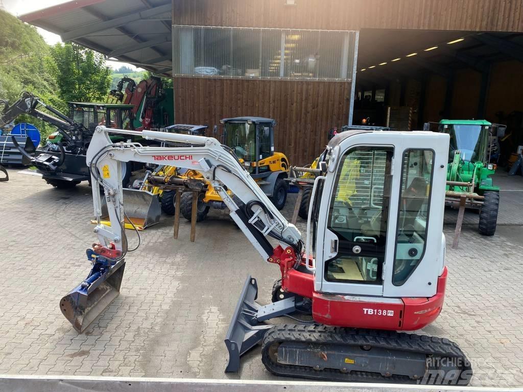 Takeuchi TB 138 FR Minigravere <7t
