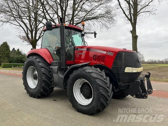 Case IH Magnum 250 Traktorer