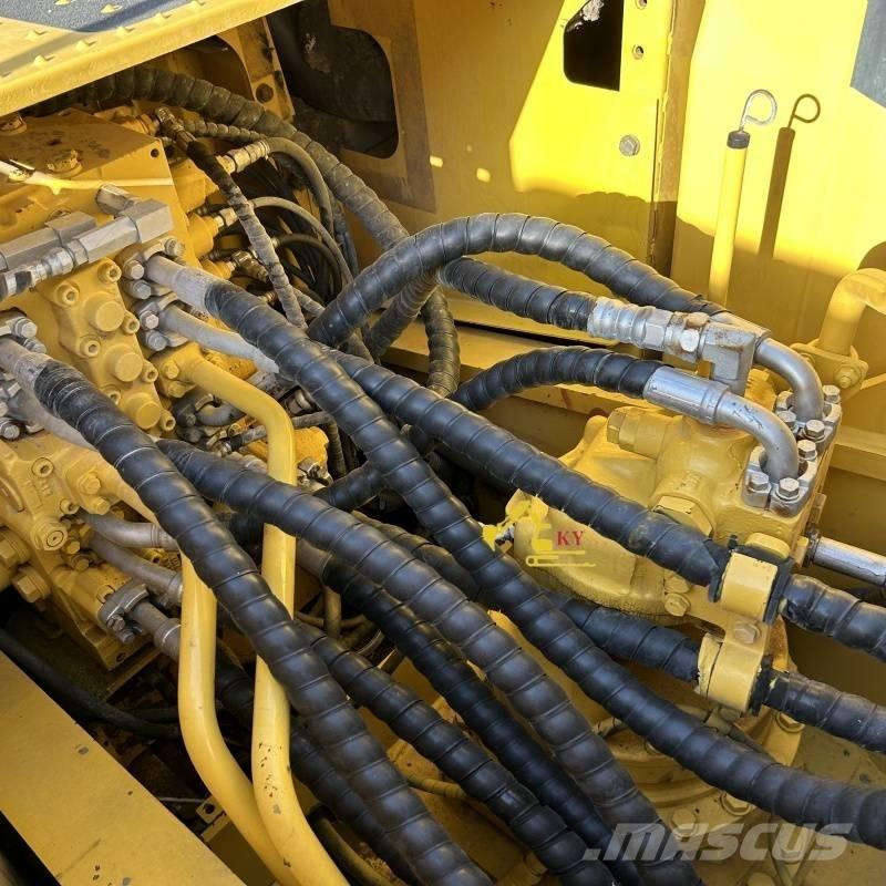 Komatsu PC 200-8 Beltegraver