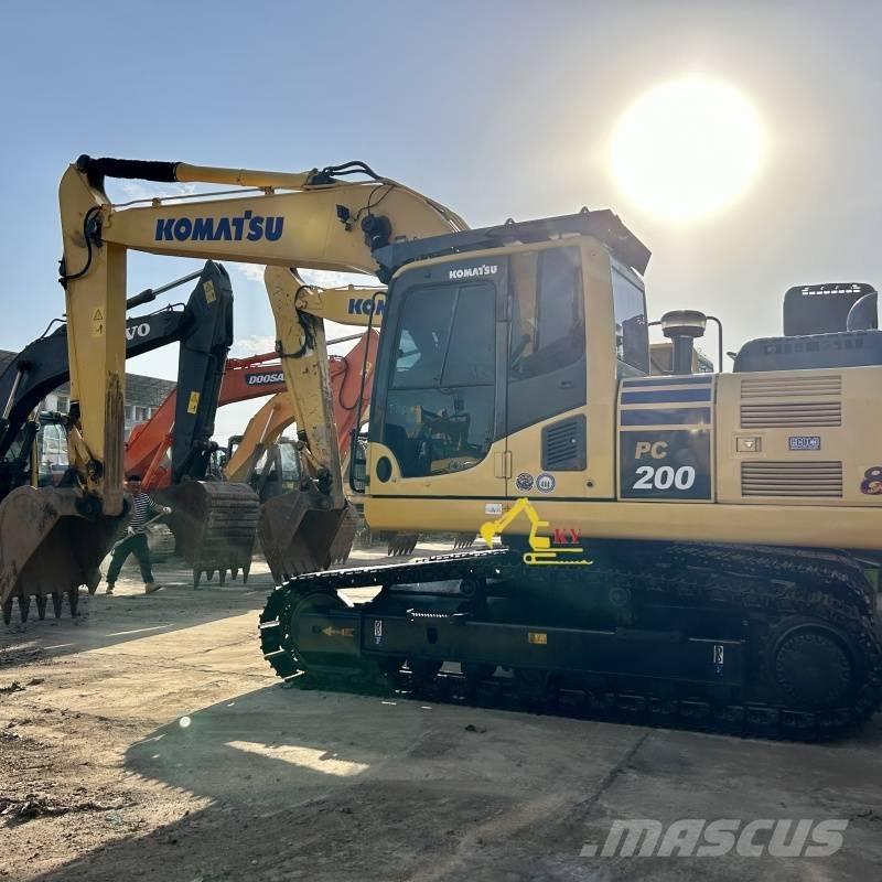 Komatsu PC 200-8 Beltegraver