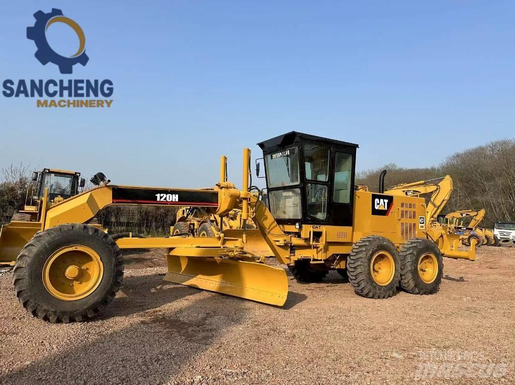 CAT 120H Veihøvler
