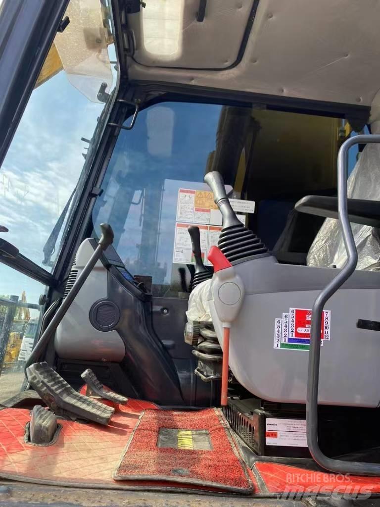 Komatsu 200-8 Beltegraver