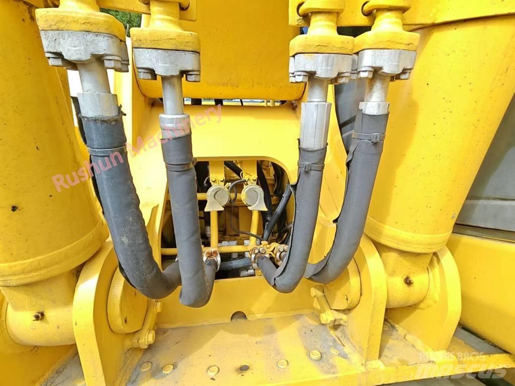 Komatsu PC 220-7 Beltegraver