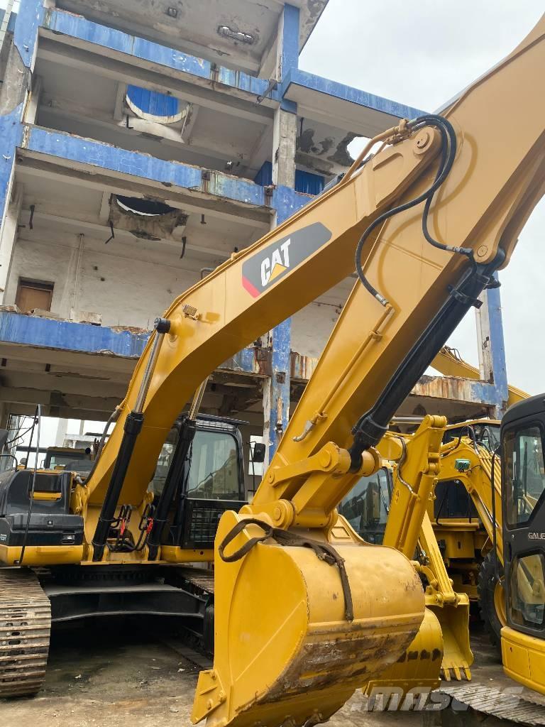 CAT 330 D Beltegraver