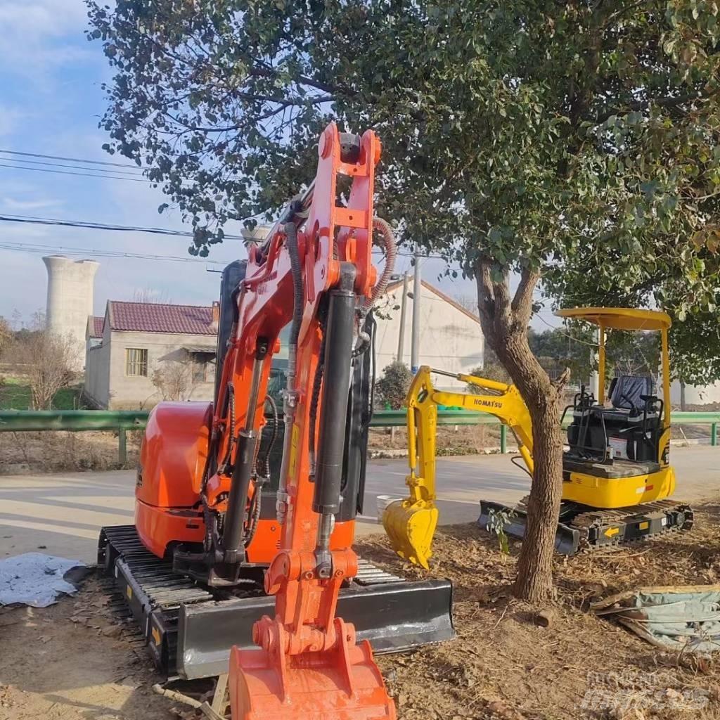Kubota U 30 Minigravere <7t