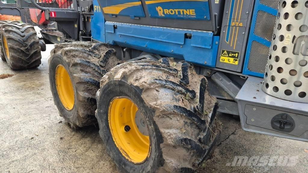 Rottne F11D Lassbærere
