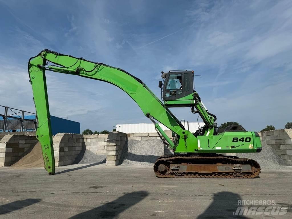 Sennebogen 840R Gravemaskiner for avfallshåndtering
