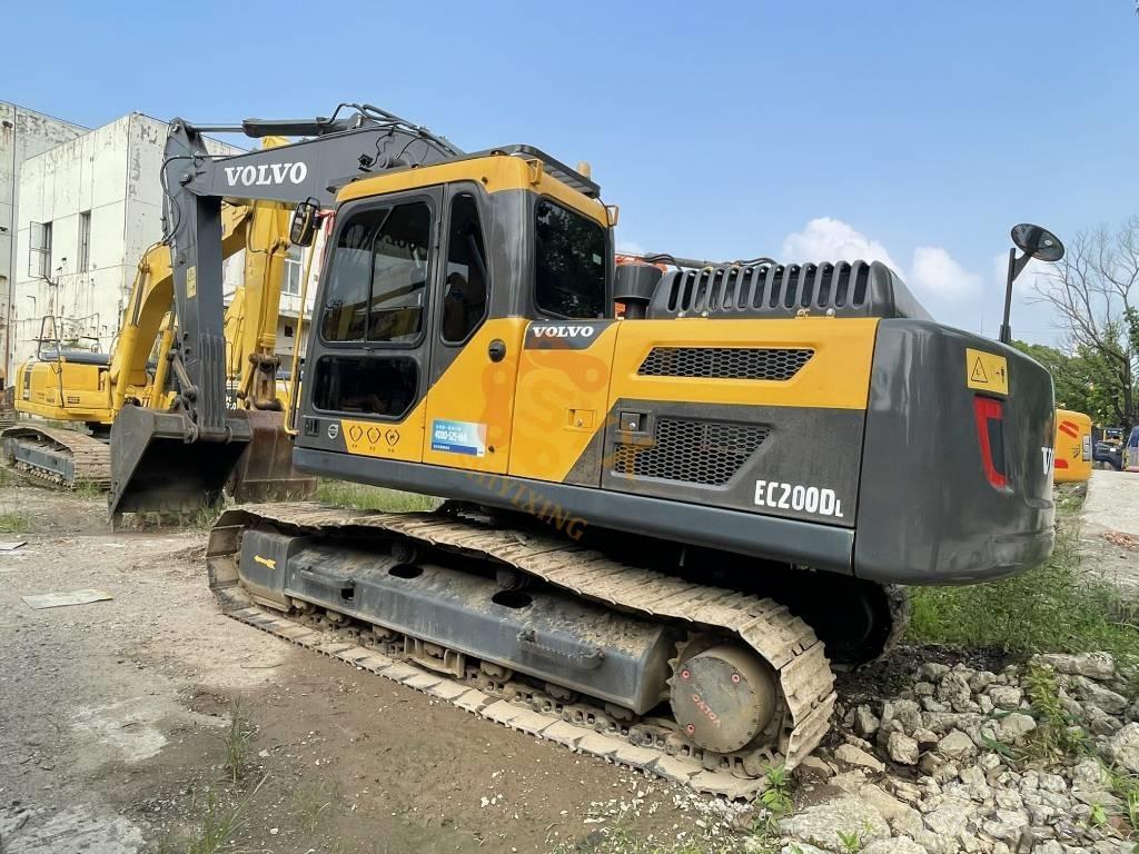 Volvo EC 200 D Beltegraver