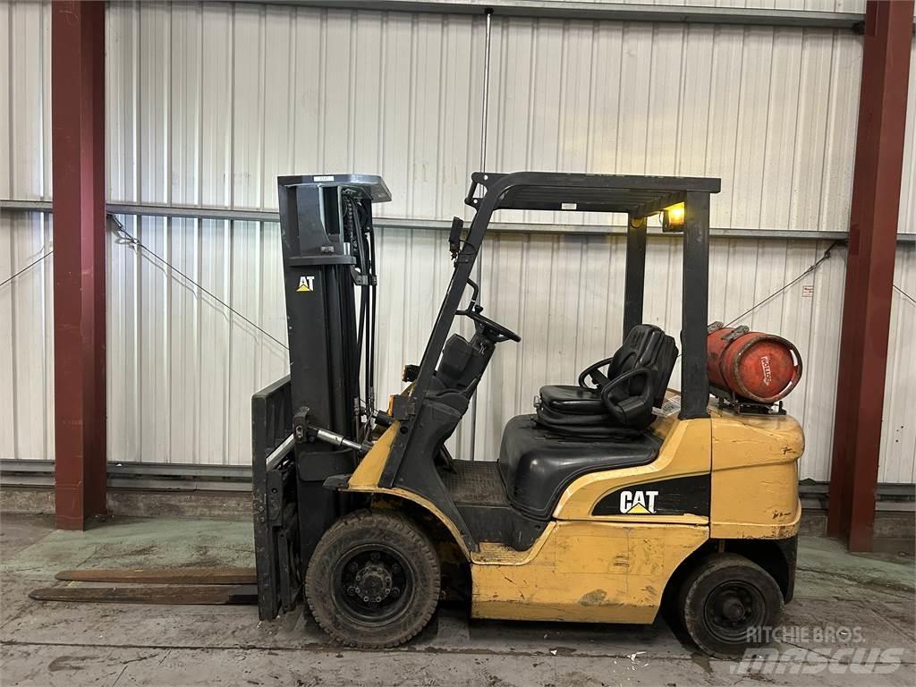 CAT GP25NT Propan trucker