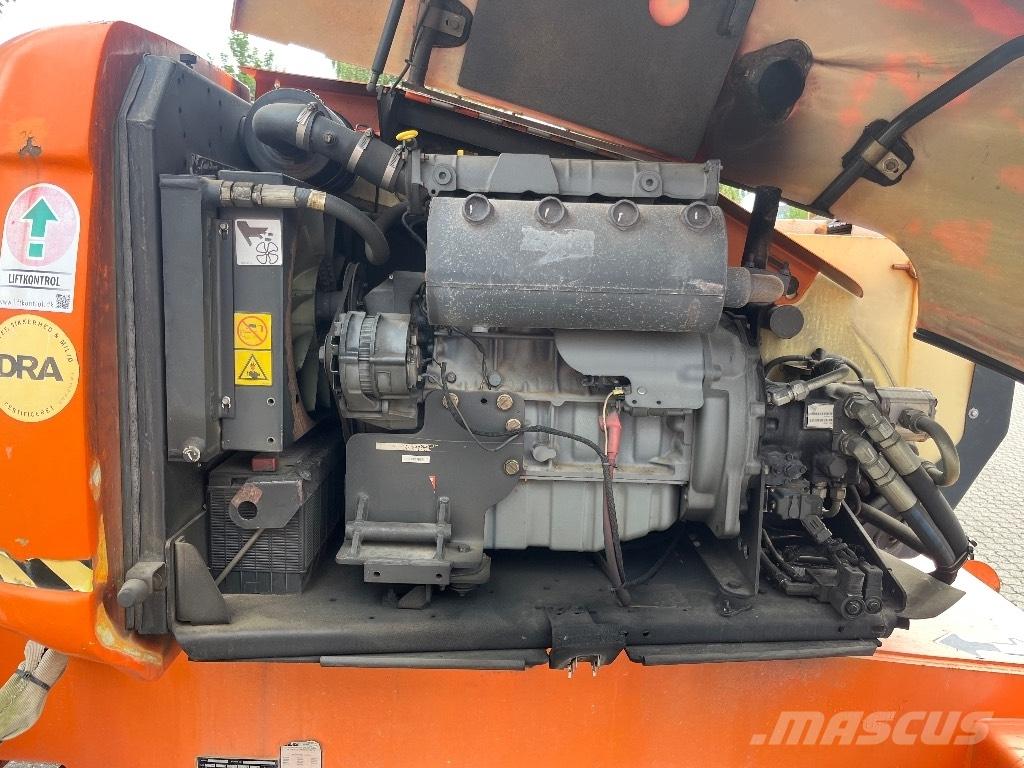 JLG 600 AJ Leddede bomlifter