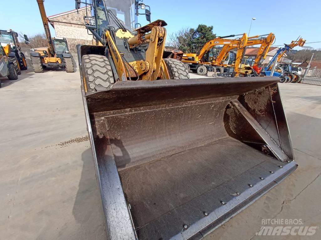 Komatsu WA270-7 Hjullastere
