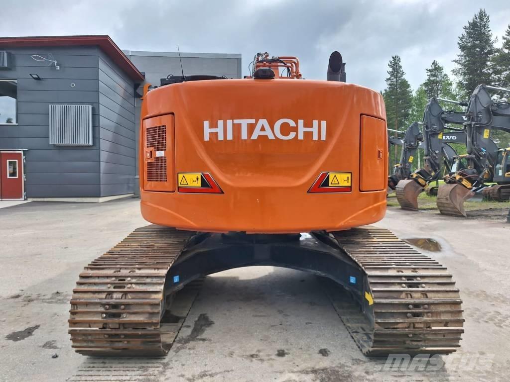 Hitachi ZX225USLC-7 Beltegraver