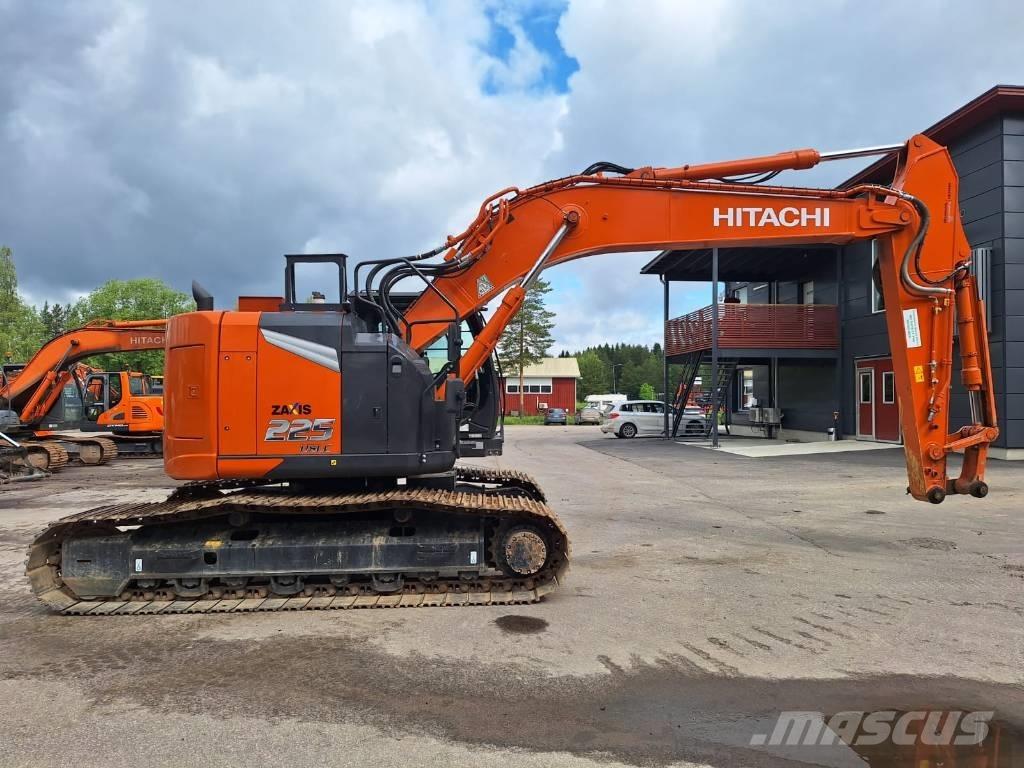 Hitachi ZX225USLC-7 Beltegraver