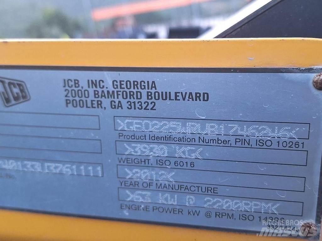 JCB 225 Minilastere