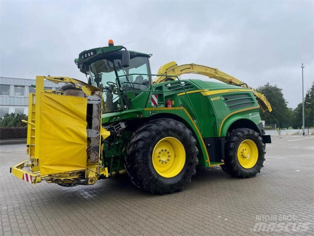 John Deere 8400 i Selvdrevne fôrhøstere