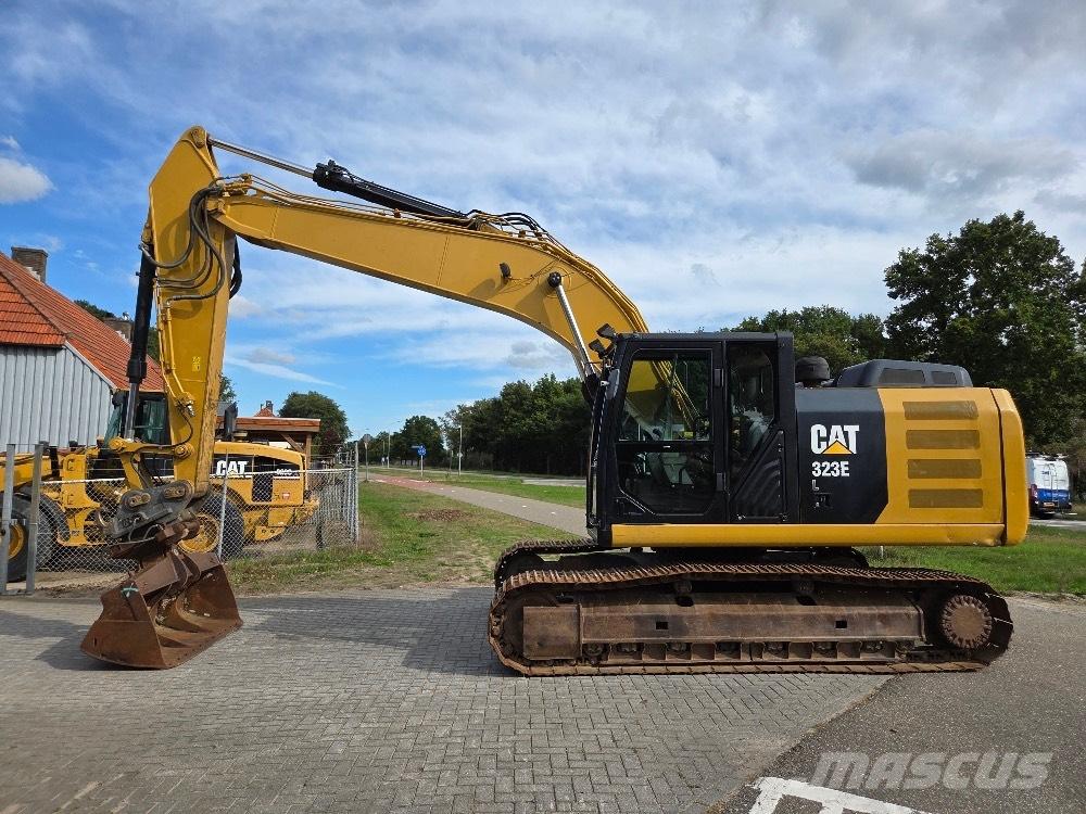 CAT 323EL Beltegraver