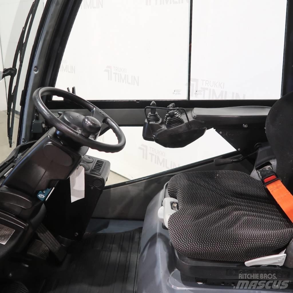 Toyota 52-8FDF25 Diesel Trucker
