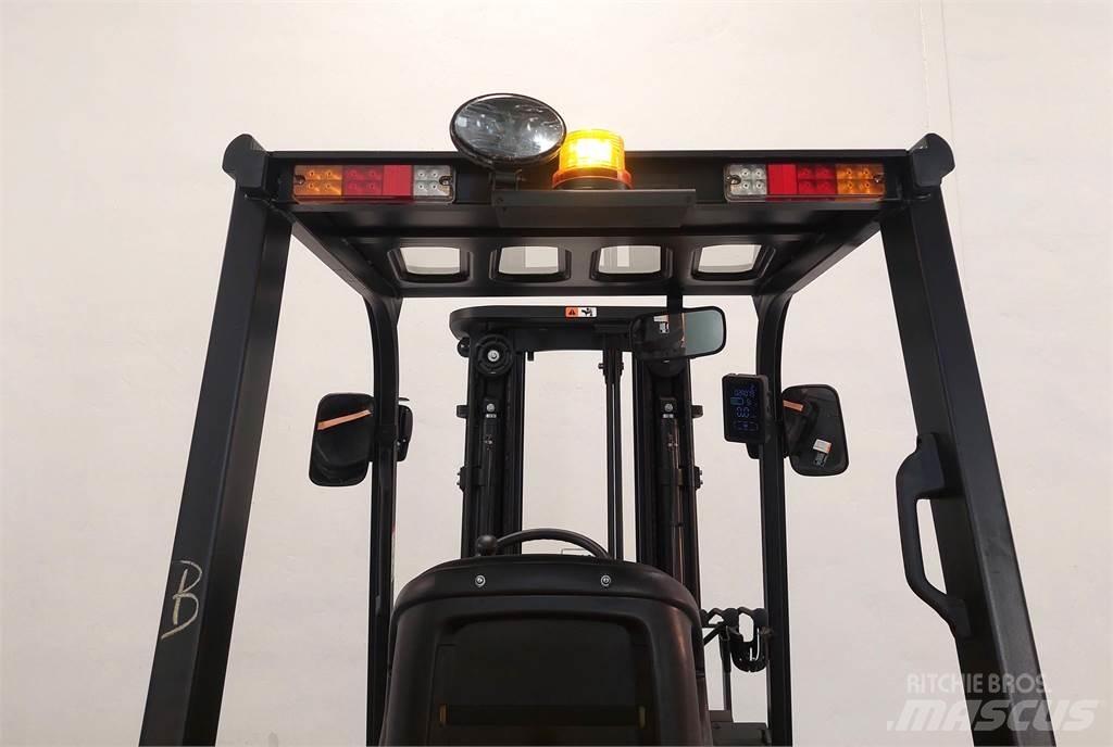  EFL253 Elektriske trucker