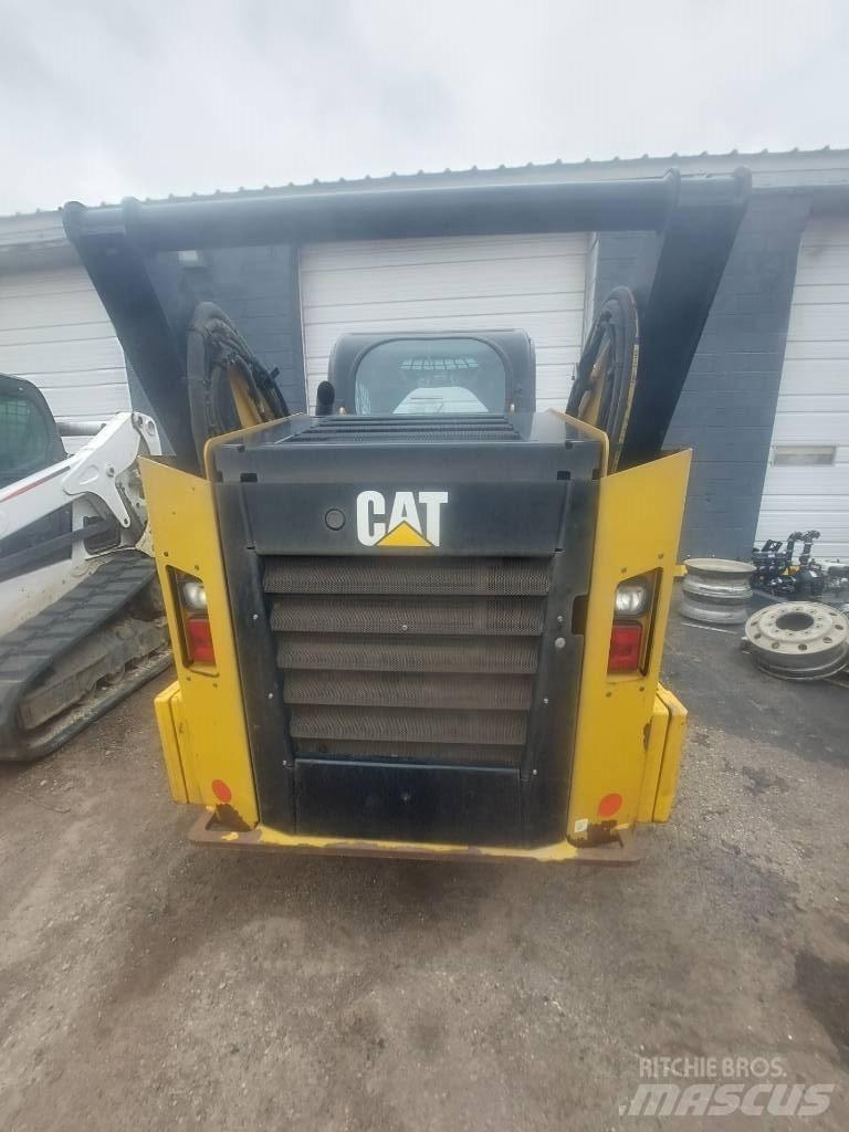 CAT 262D Kompaktlastere